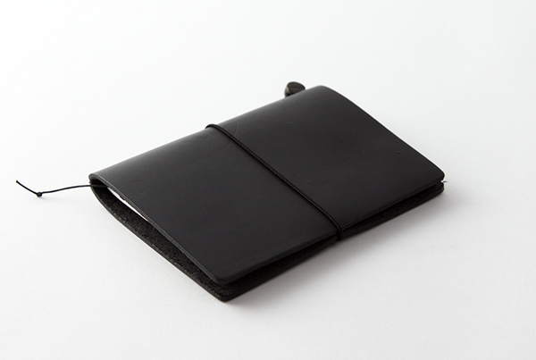 Traveler's Notebook Passport Black
