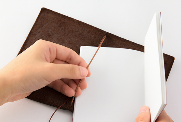 Traveler's Notebook Passport Brown