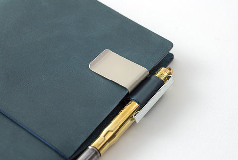 Traveler's Notebook 016 Pen Holder Medium